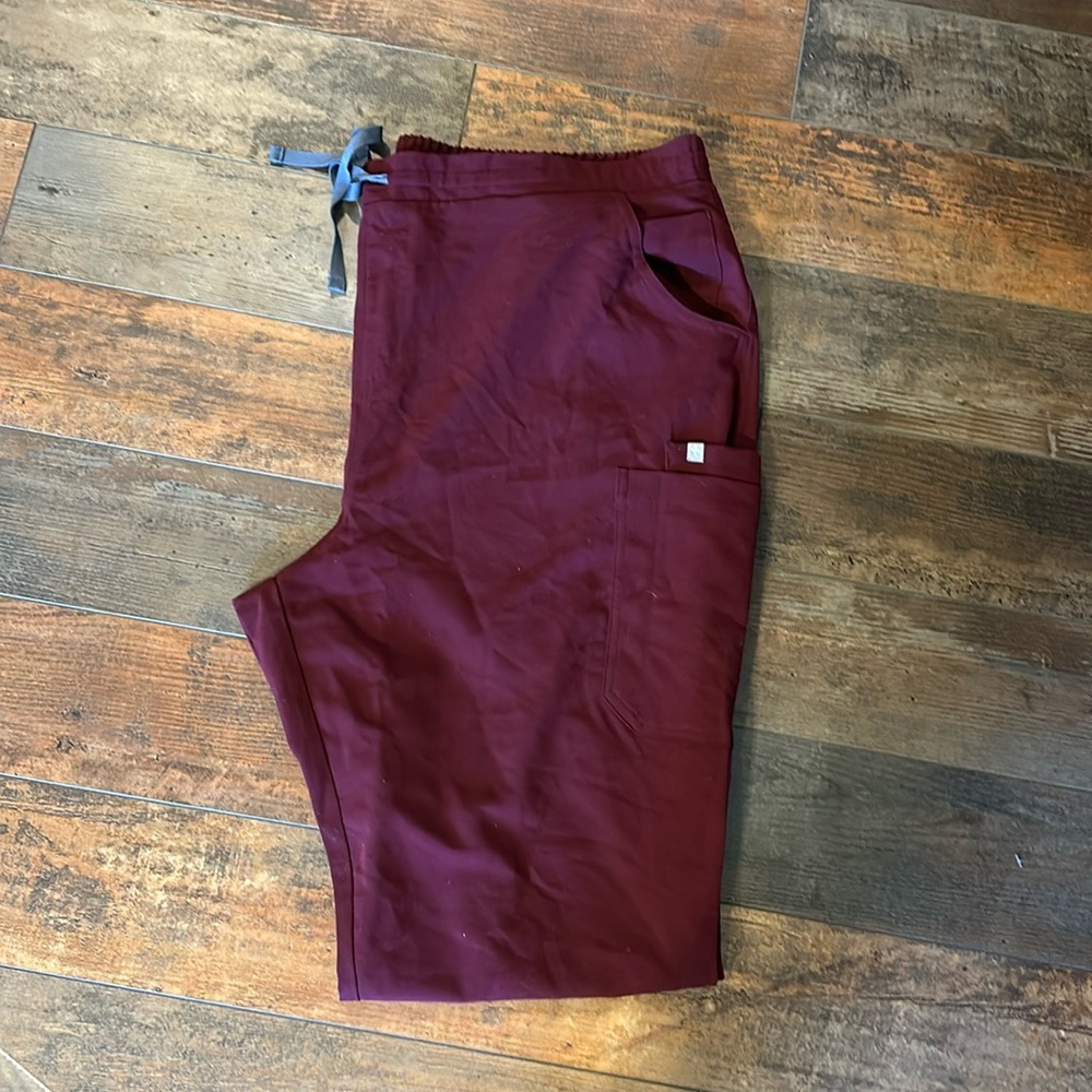 FIGS TECHNICAL Collection size XXL TALL b38